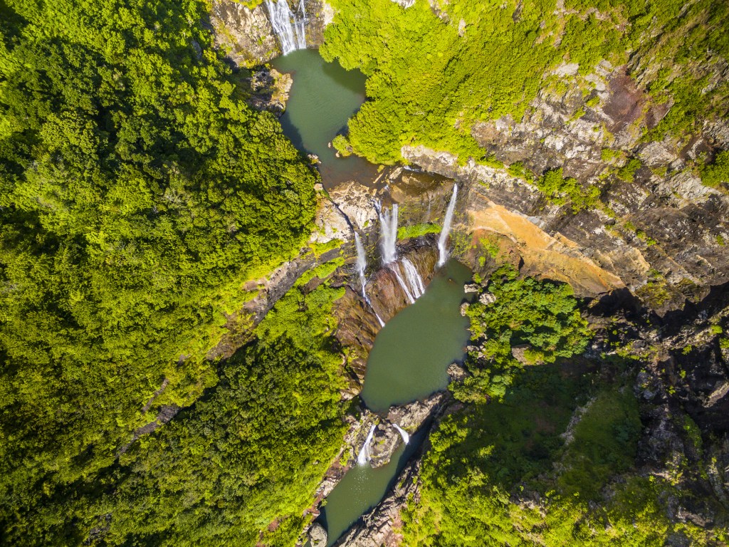 Go on a canyoning expedition to the Tamarind Falls in Mauritius – Luxury Escapes