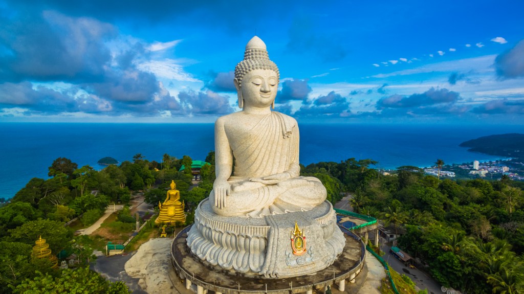 The Big Buddha in Phuket, an unmissable sight - Luxury Escapes 