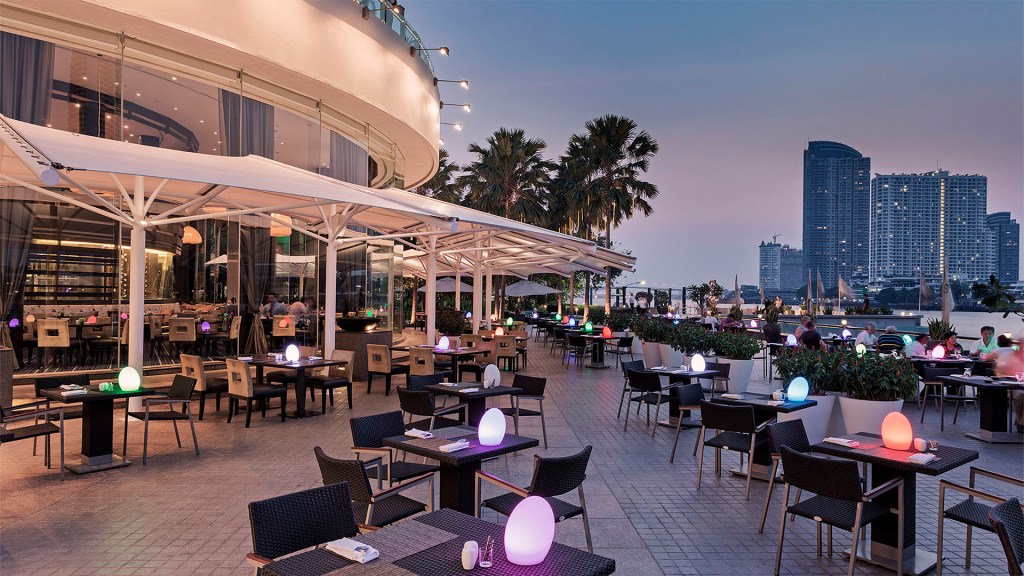 Chatrium Hotel Riverside Bangkok - Luxury Escapes guide to living in Bangkok 