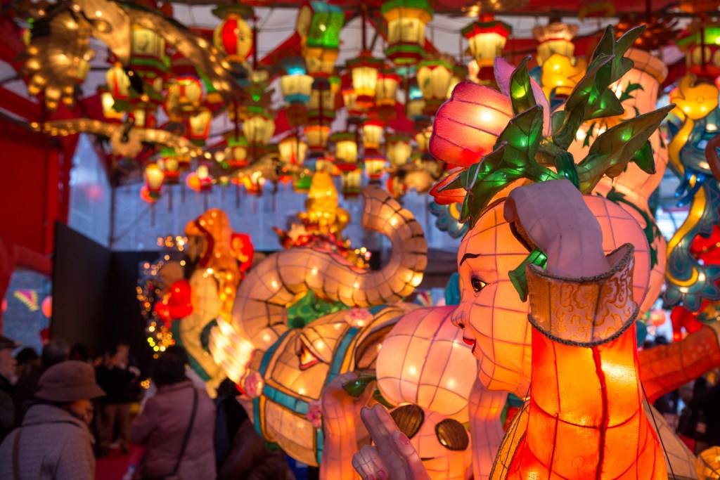 Spectacular lanterns at Nagasaki Lantern Festival in Japan, one of the world's best lantern festivals - Luxury Escapes