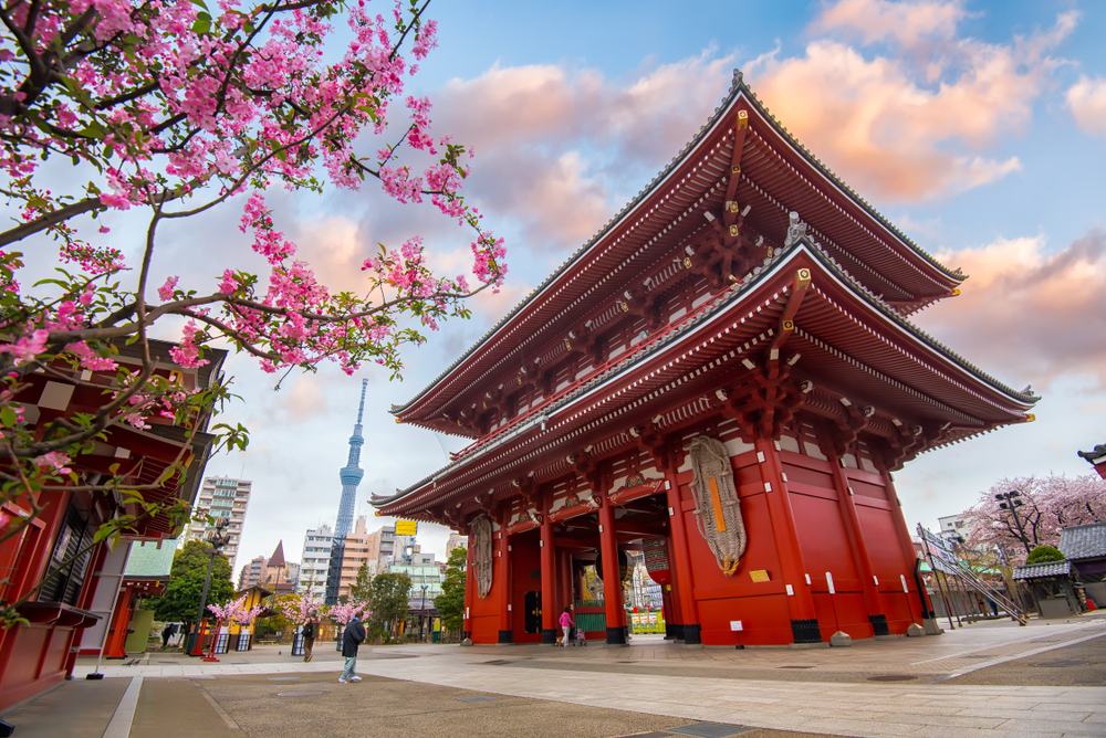 One of Tokyo's most beloved Buddhist temples, Senso-ji is at at the heart of popular Asakusa - Luxury Escapes