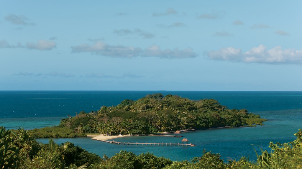 Dolphin Island, one of Fiji's most luxurious resorts - Luxury Escapes 