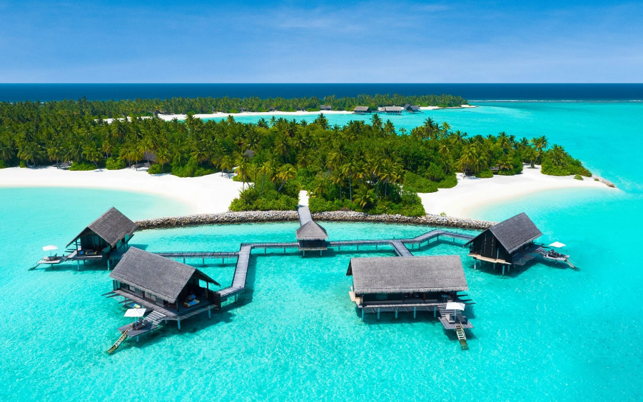 One of the atolls in the Maldives - Luxury Escapes