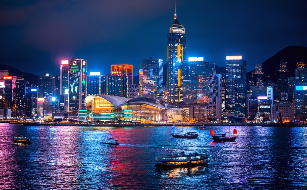 Experience the electric buzz of Hong Kong on a Europe stopover – Luxury Escapes