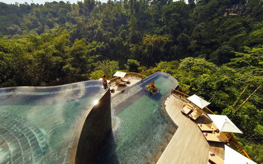 The infinity pool at Hanging Gardens of Bali is one of the most spectacular in the world - Luxury Escapes